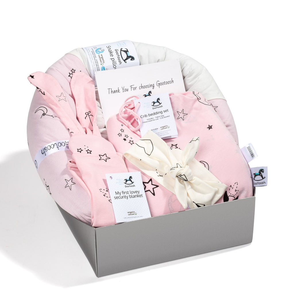 How to choose a baby gift basket