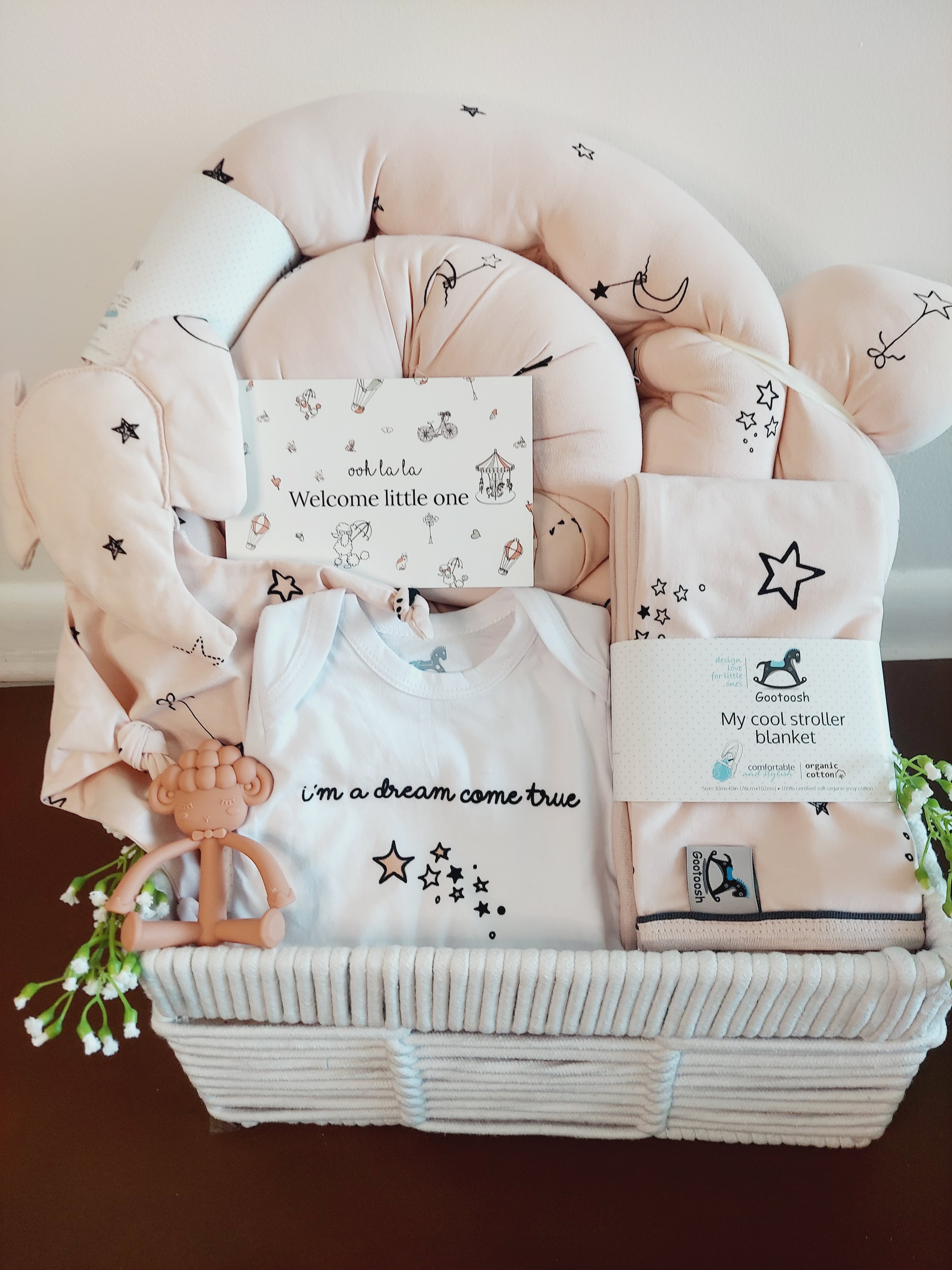 Welcome Baby Bassinet, New Baby Girl Gift Basket